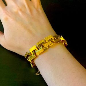 Eddie Borgo gold helix link bracelet, like new